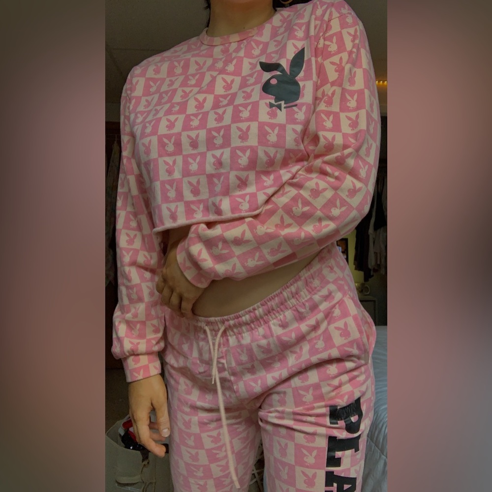 Women’s playboy comfy 2-piece set